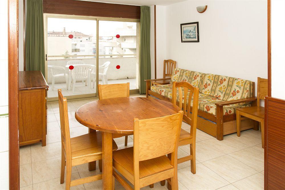 Apartamentos Arquus Center Salou Kültér fotó