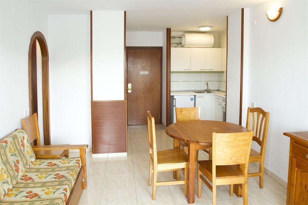 Apartamentos Arquus Center Salou Kültér fotó